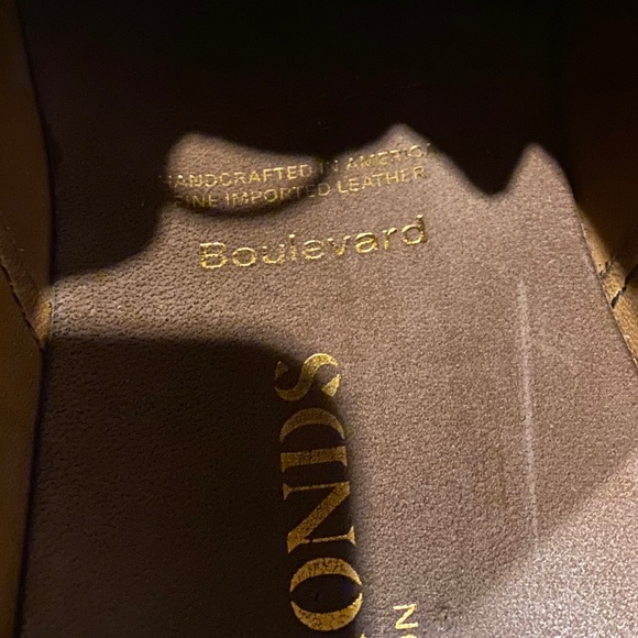 Allen Edmonds Boulevard CapToe Derby - Picture 4 of 7